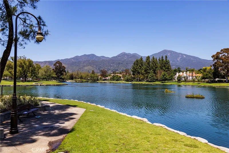 225 Montana Del Lago Drive, Rancho Santa Margarita, CA 92688