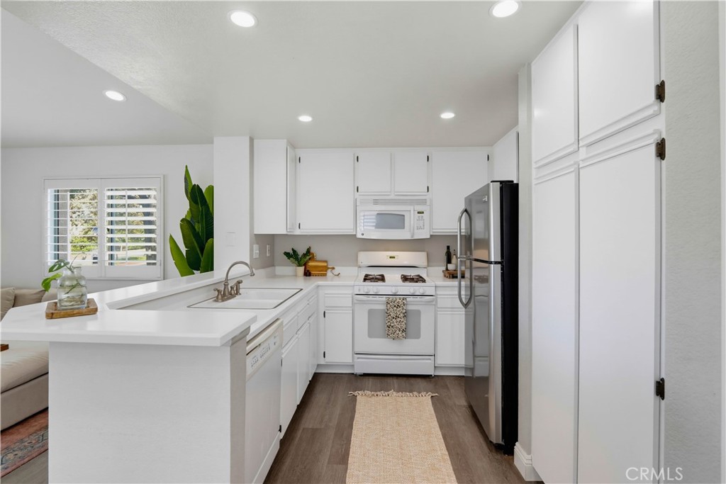 23 Pomelo, Rancho Santa Margarita CA 92688 - photo 19
