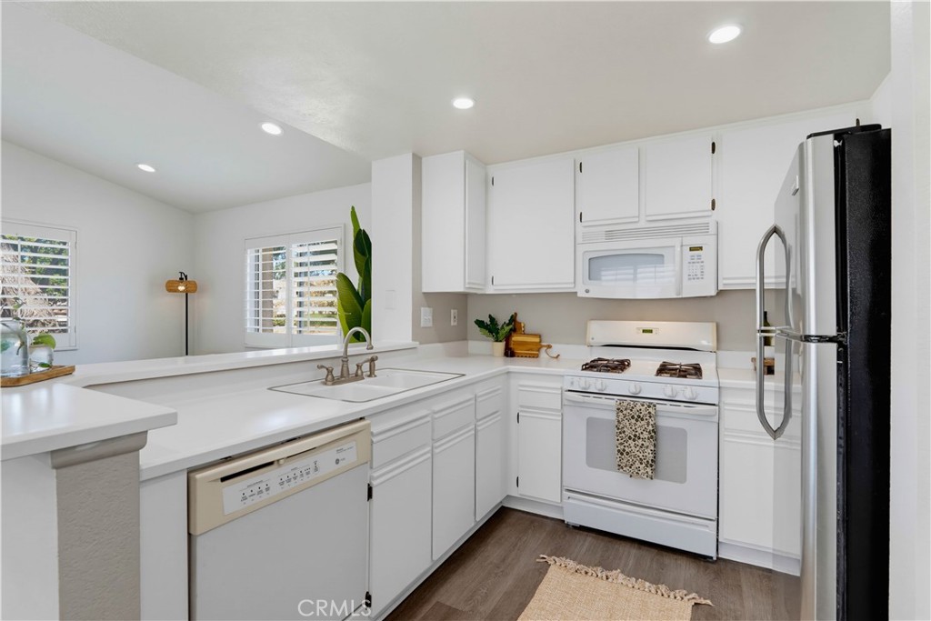 23 Pomelo, Rancho Santa Margarita CA 92688 - photo 20