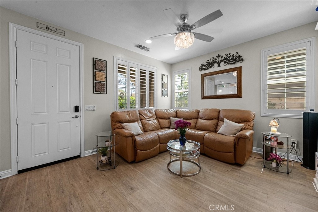 Family room - 25 Castilla, Rancho Santa Margarita CA 92688 - photo 10