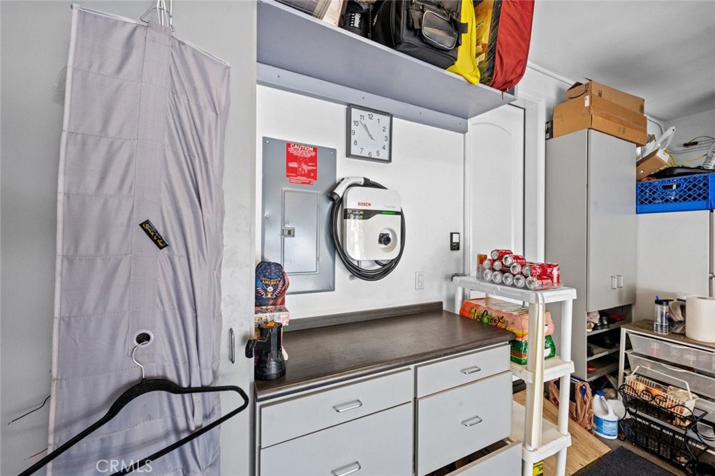 Garage w/ EV Charger - 25 Castilla, Rancho Santa Margarita CA 92688 - photo 35