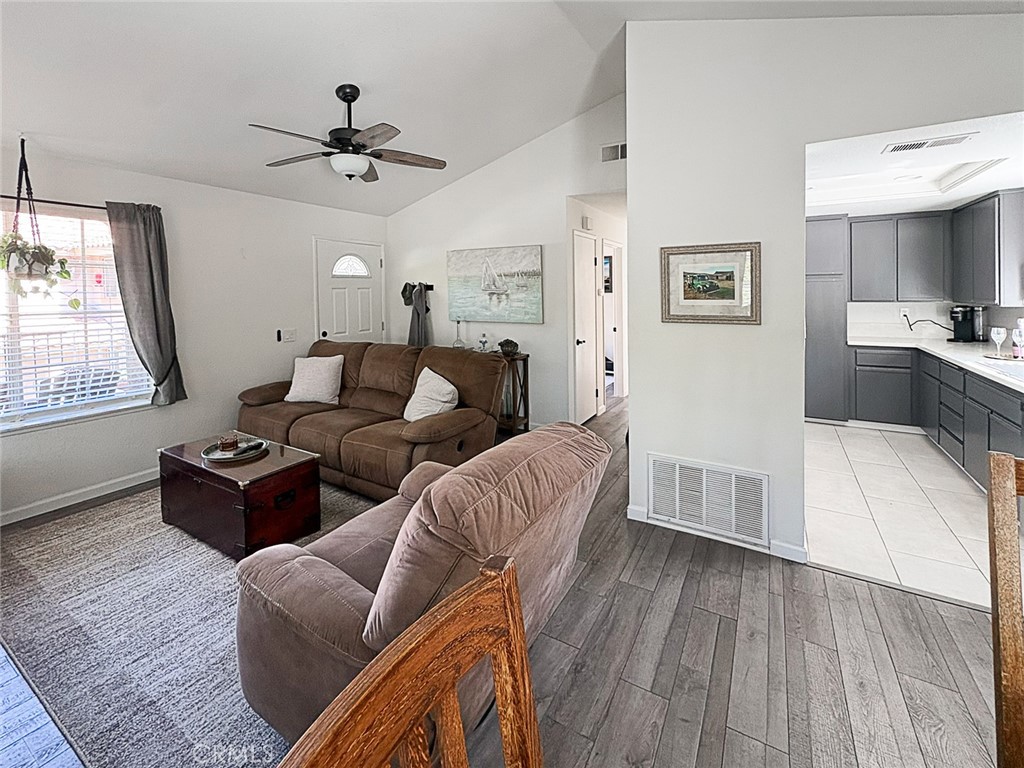 28 Blue Oak 96, Rancho Santa Margarita CA 92688 - photo 8