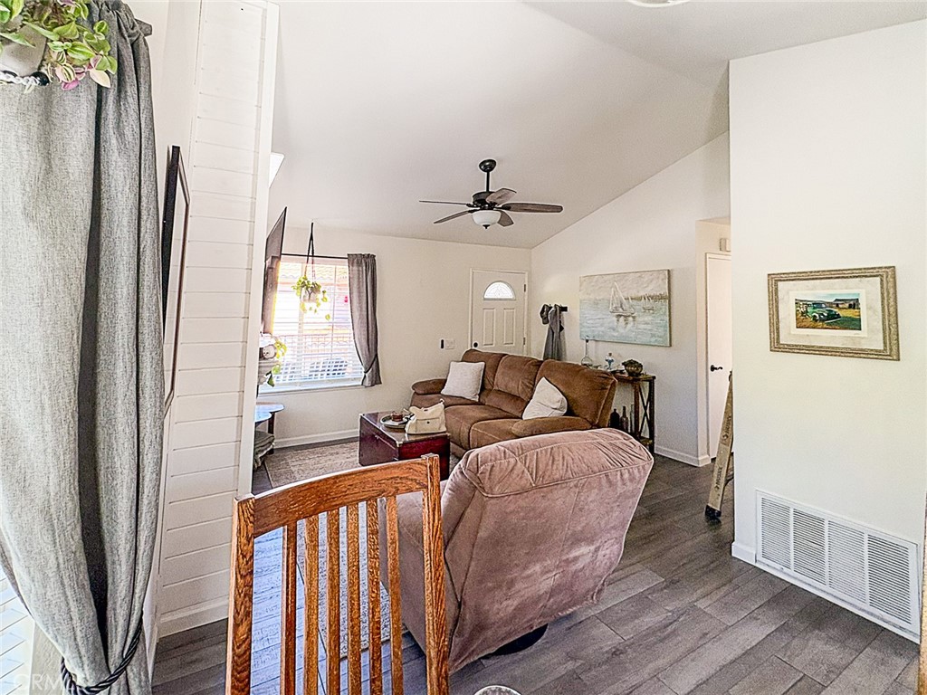28 Blue Oak 96, Rancho Santa Margarita CA 92688 - photo 9