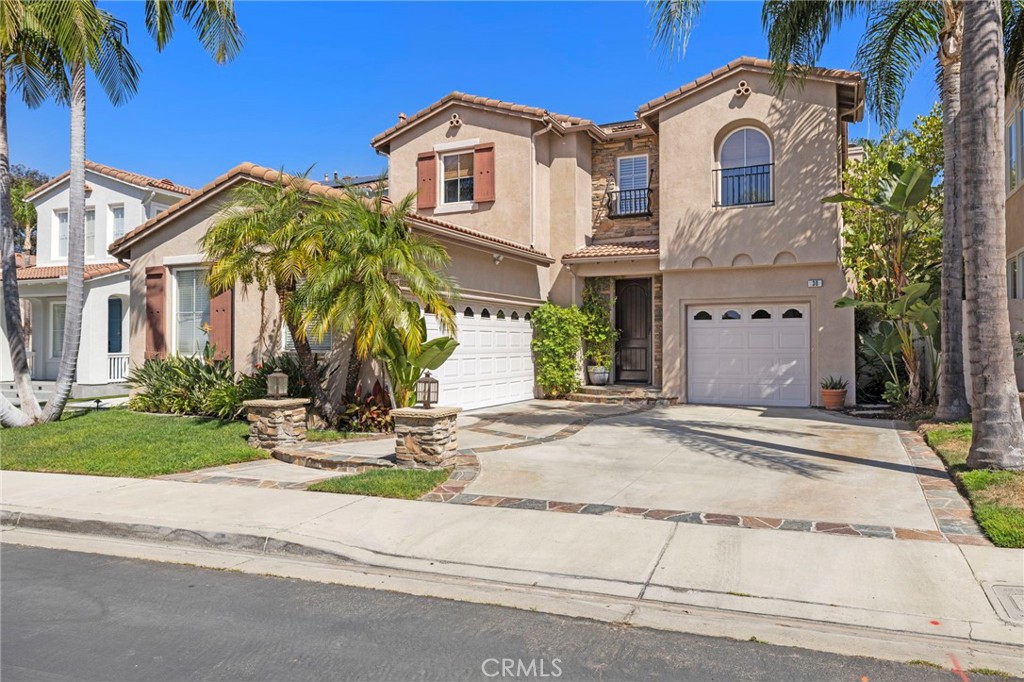 Additional highlights include separate one-car and two-car garages, both with direct access. - 30 Acanthus, Rancho Santa Margarita CA 92688 - photo 44