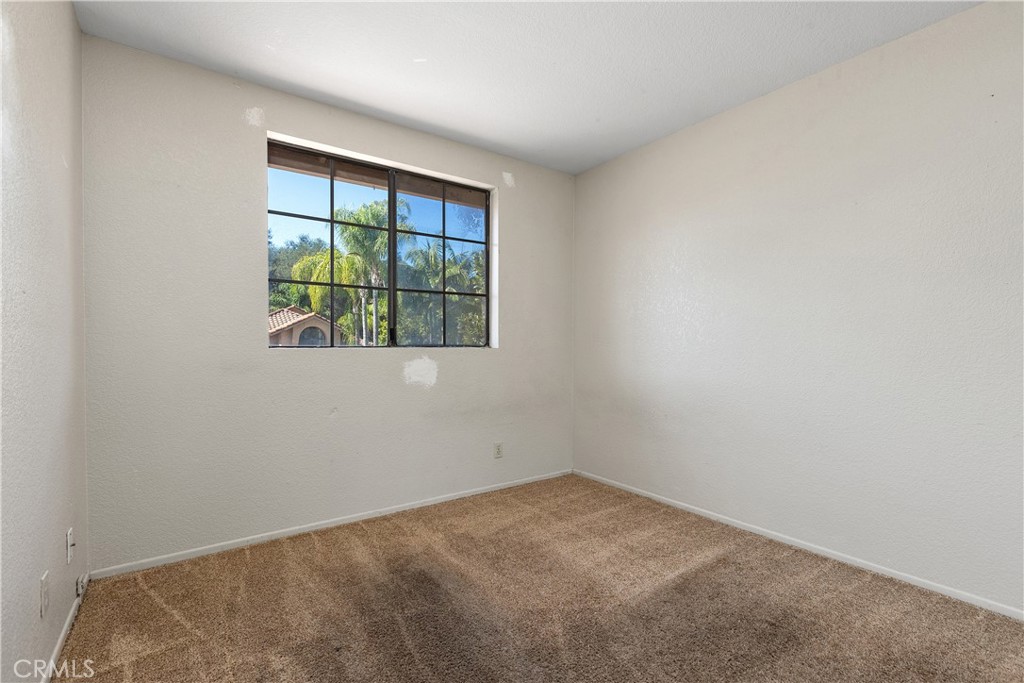 Third bedroom at front of home. - 30 San Bonifacio, Rancho Santa Margarita CA 92688 - photo 28