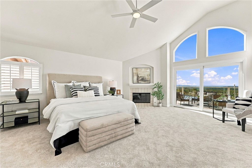 Relax in this spacious primary suite - 32922 Brookseed, Rancho Santa Margarita CA 92679 - photo 29