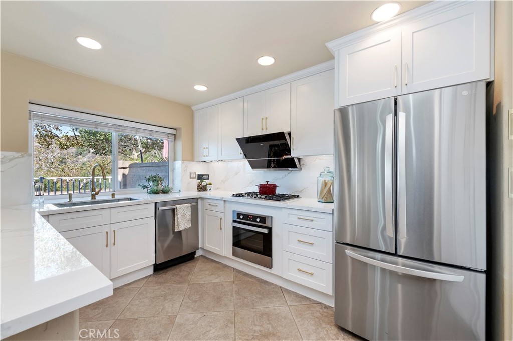 33 Fuente, Rancho Santa Margarita CA 92688 - photo 8