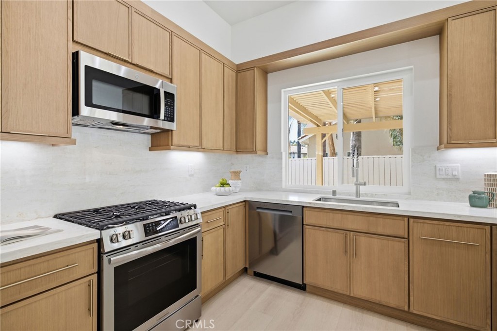 New Appliances - 4 Via Jacinto, Rancho Santa Margarita CA 92688 - photo 6
