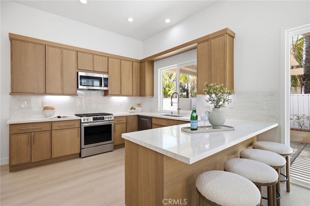 Quartz Counters - 4 Via Jacinto, Rancho Santa Margarita CA 92688 - photo 7