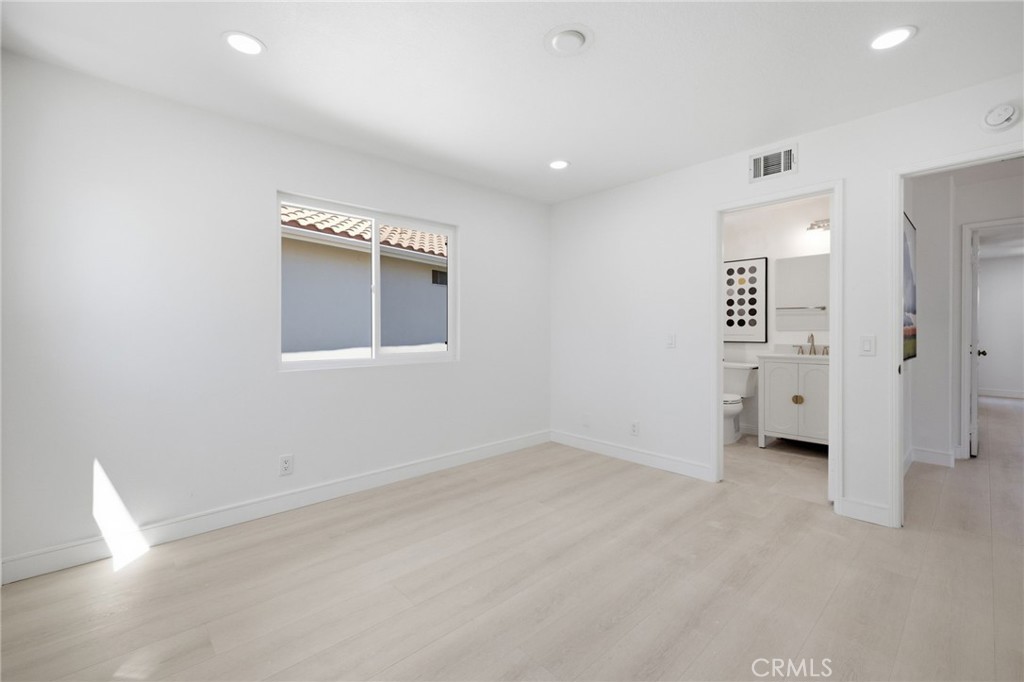 En-suite - 4 Via Jacinto, Rancho Santa Margarita CA 92688 - photo 27