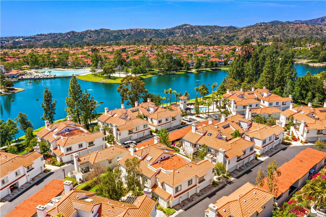 42 Paseo Viento, Rancho Santa Margarita CA 92688 - photo 33