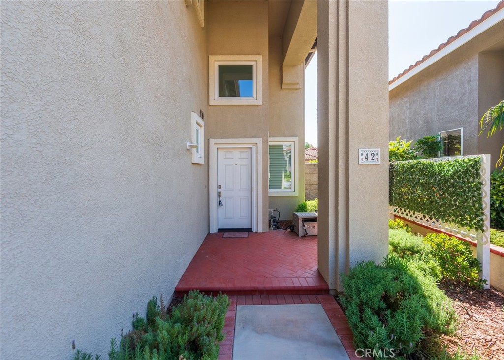 Walkway up to your new home! - 42 Via Brida, Rancho Santa Margarita CA 92688 - photo 3