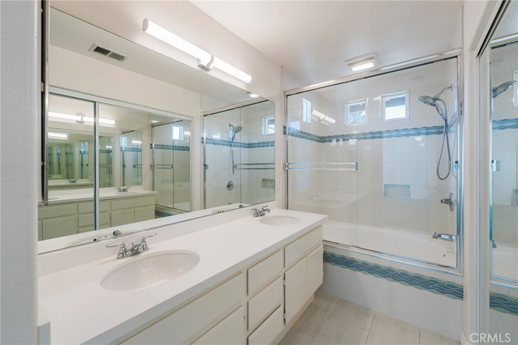 Master bathroom dual sinks - 42 Via Brida, Rancho Santa Margarita CA 92688 - photo 24