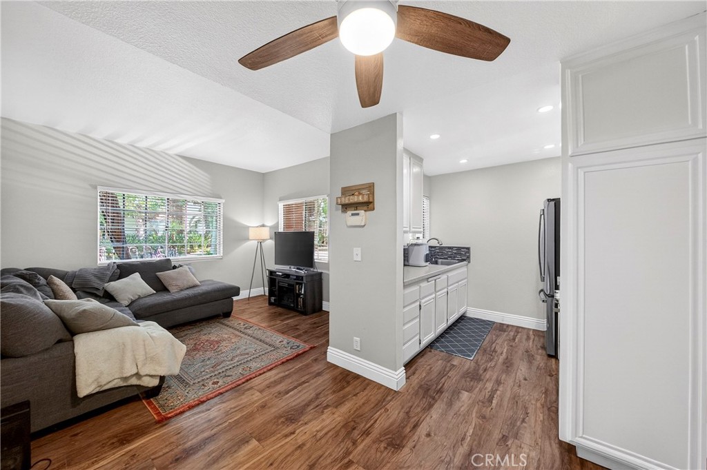 54 Flor De Mar, Rancho Santa Margarita CA 92688 - photo 1