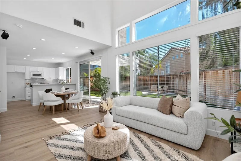 56 Acorn Ridge, Rancho Santa Margarita, CA 92688