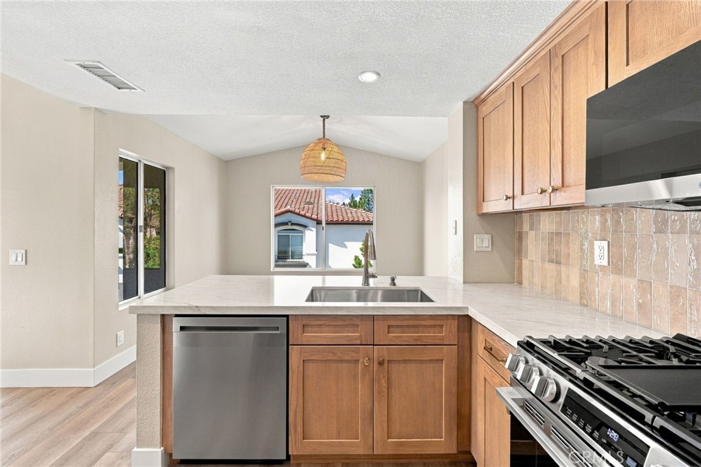 67 Rabano, Rancho Santa Margarita CA 92688 - photo 10