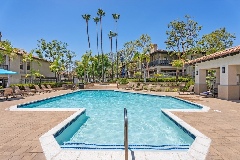 68 Via Contento, Rancho Santa Margarita CA 92688 - photo 4