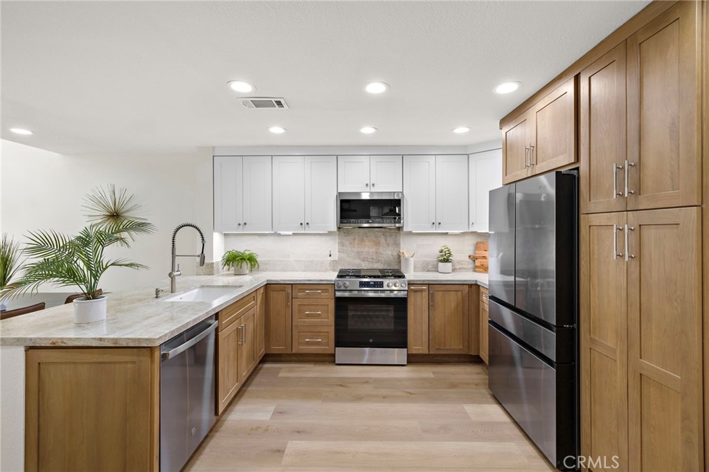 69 Fuente, Rancho Santa Margarita CA 92688 - photo 1