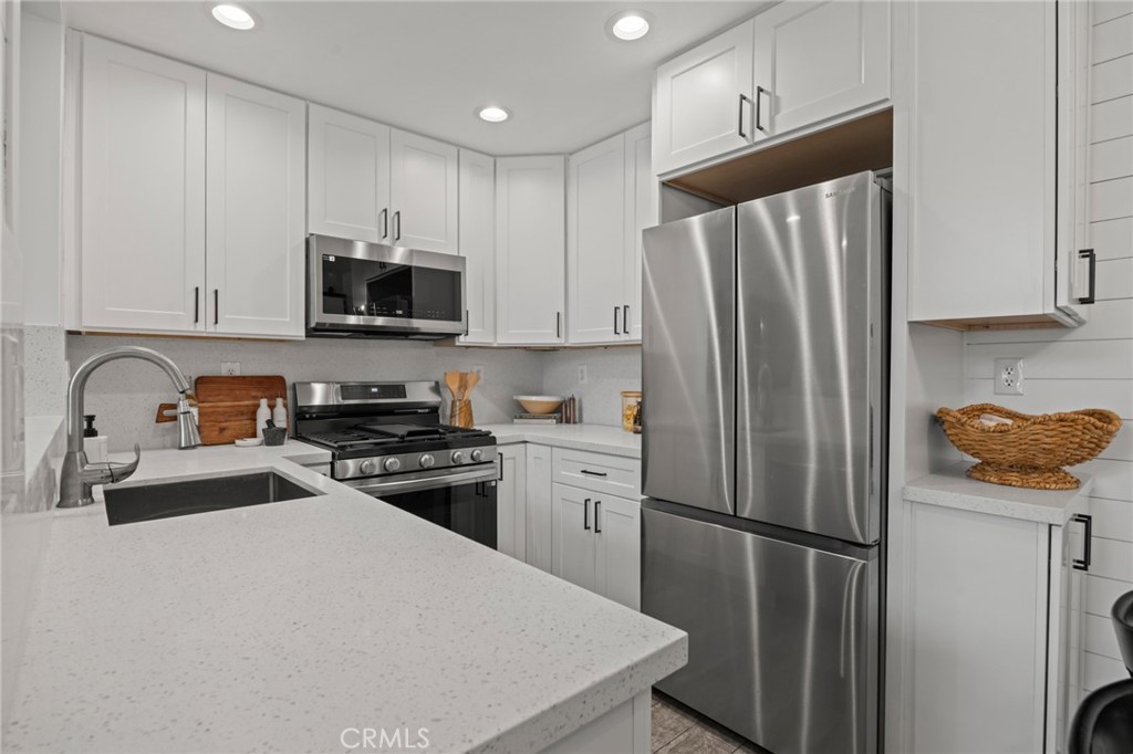 7 Rosa, Rancho Santa Margarita CA 92688 - photo 1