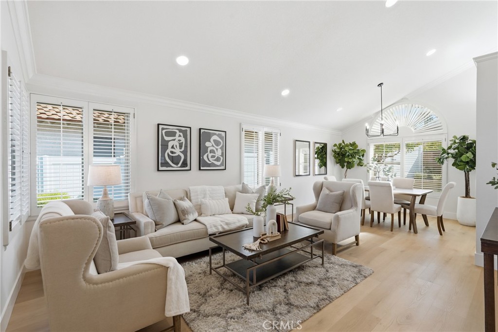 7 San Vincente, Rancho Santa Margarita CA 92688 - photo 1