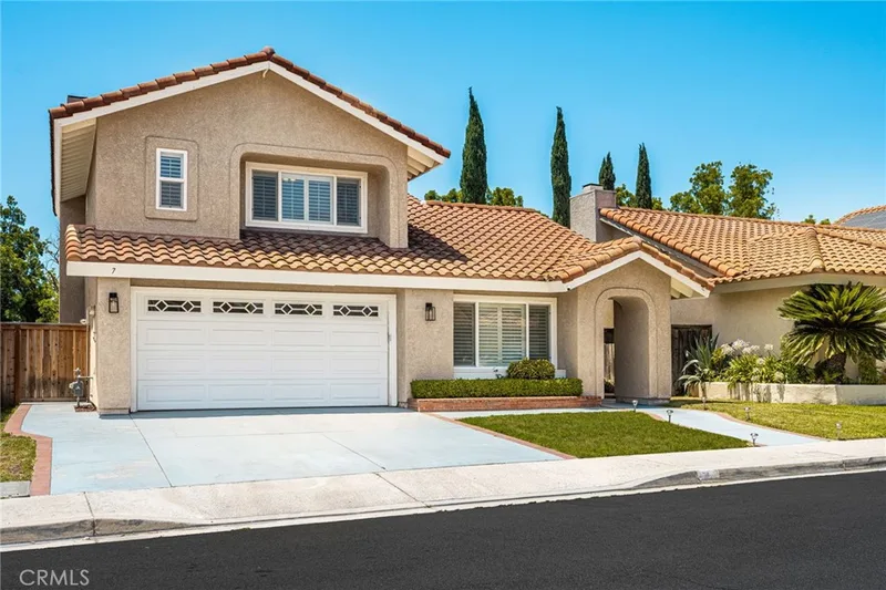 7 Temecula Court, Rancho Santa Margarita, CA 92688