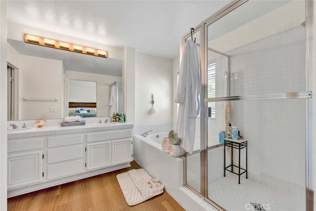 Upstairs Primary Bathroom - 7 Via Encanto, Rancho Santa Margarita CA 92688 - photo 25