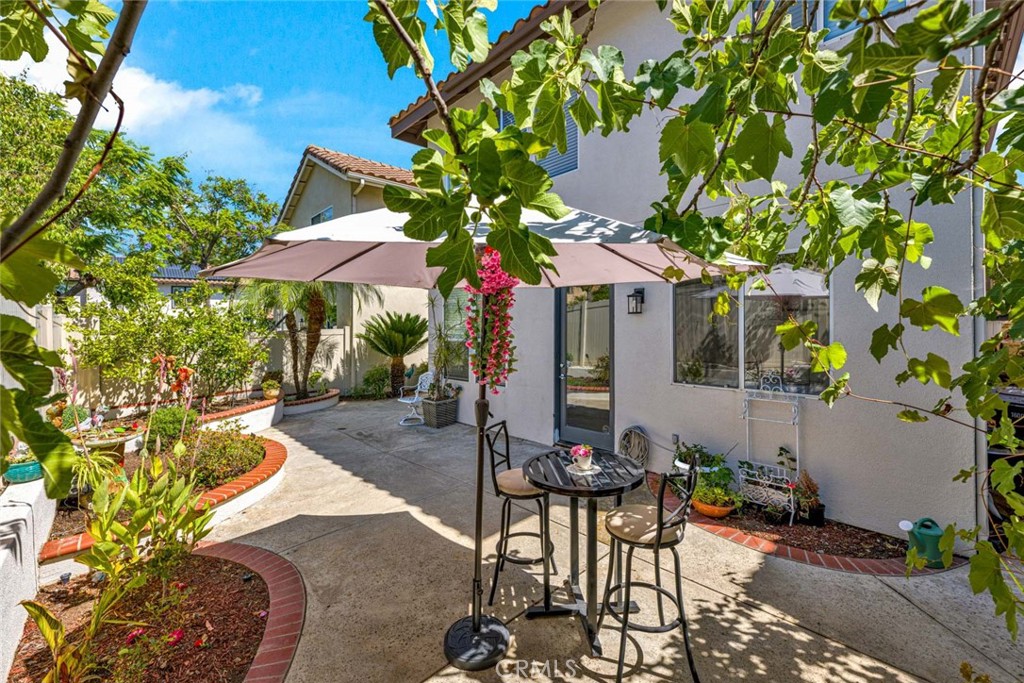 Backyard - 7 Via Encanto, Rancho Santa Margarita CA 92688 - photo 28