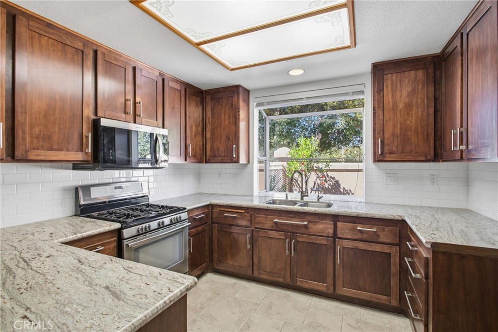 79 Alondra, Rancho Santa Margarita CA 92688 - photo 10