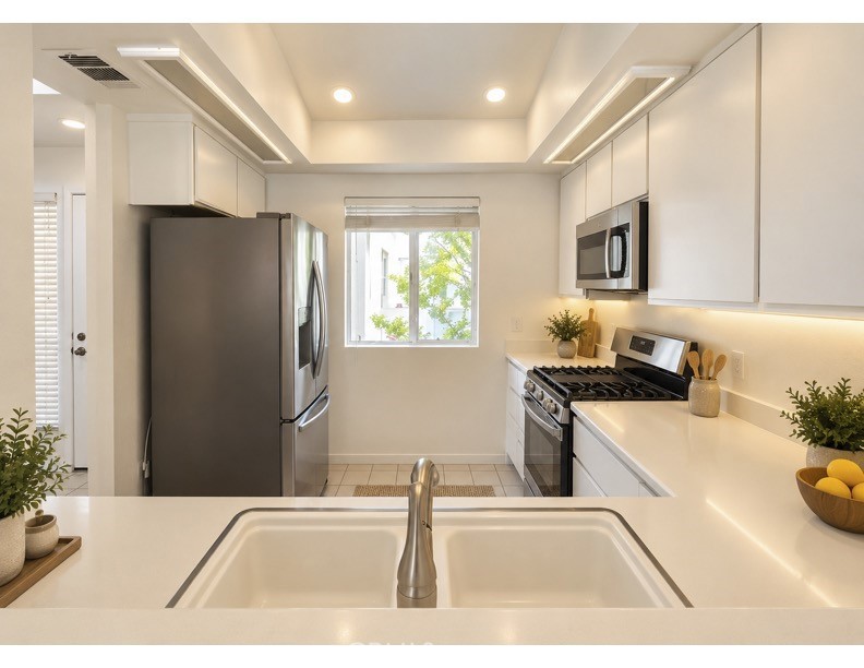 9 Brisa Ribera, Rancho Santa Margarita CA 92688 - photo 3