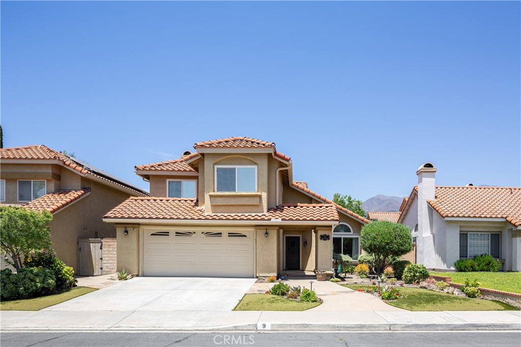 9 Calle Larspur, Rancho Santa Margarita CA 92688 - photo 1