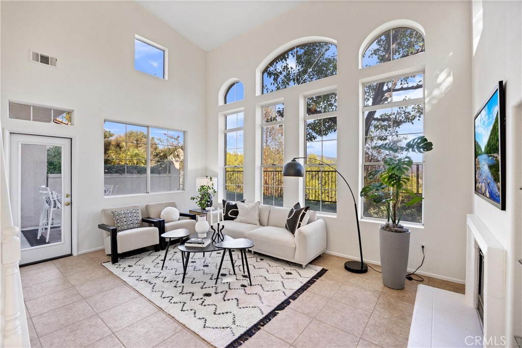 98 Tierra Montanosa, Rancho Santa Margarita CA 92688 - photo 1