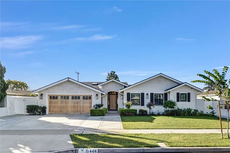11444 Harrisburg Road, Rossmoor, CA 90720