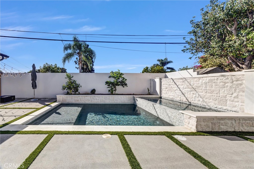 New pool and spa built 2024 - 11444 Harrisburg Road, Rossmoor CA 90720 - photo 6