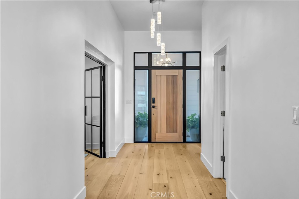 Entry to home - 11444 Harrisburg Road, Rossmoor CA 90720 - photo 15