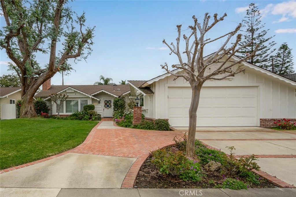 Welcome Home! - 2692 Salmon Drive, Rossmoor CA 90720 - photo 1