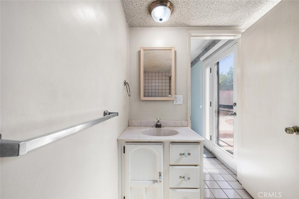 3082 Brimhall Drive, Rossmoor CA 90720 - photo 46