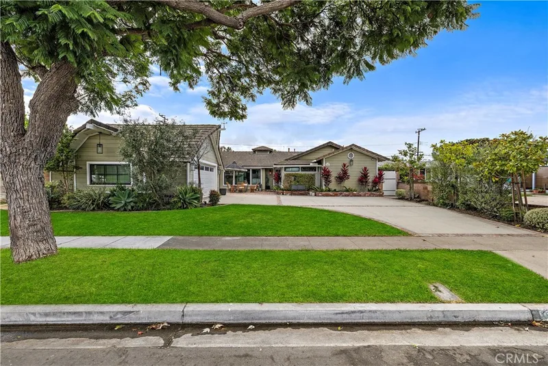 3082 Rowena Drive, Rossmoor, CA 90720