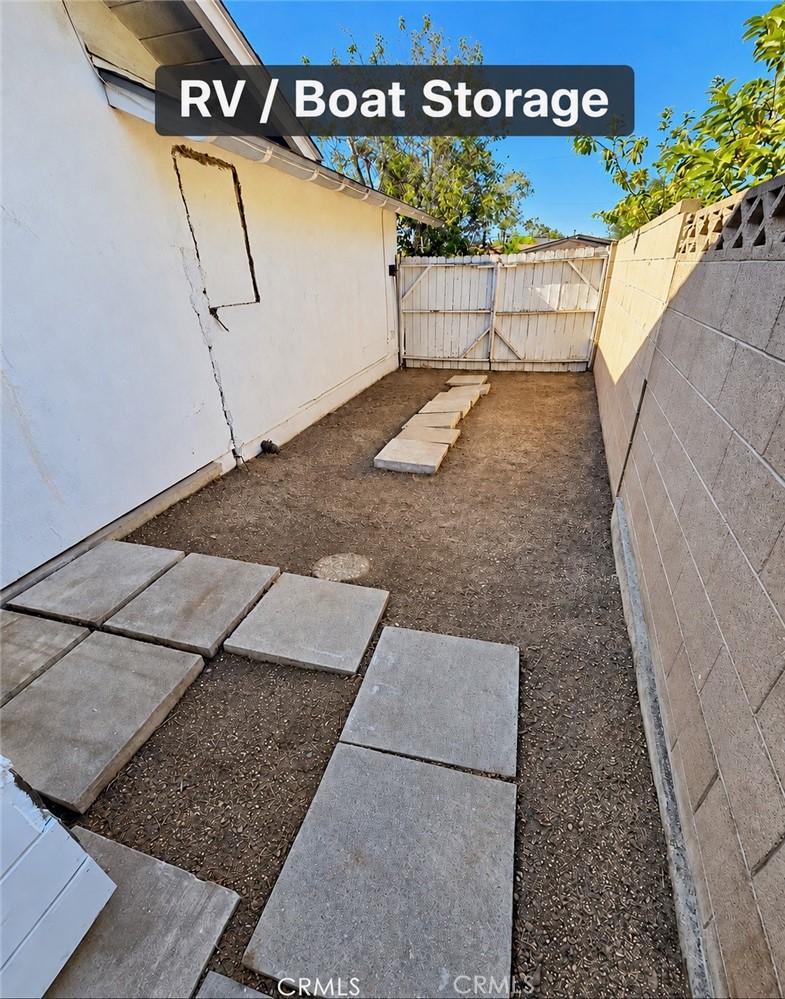 gated side yard for possible trailer or boat. - 3252 Orangewood, Rossmoor CA 90720 - photo 48