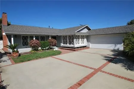 3421 Rowena Drive, Rossmoor, CA 90720