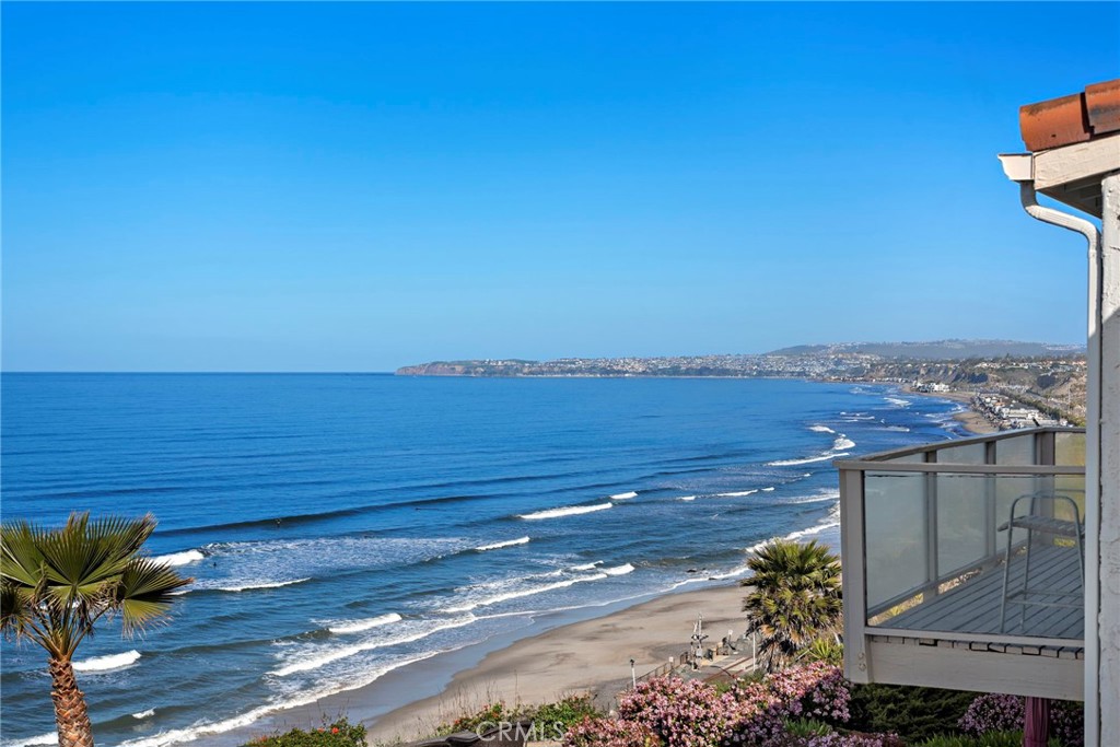Panoramic Ocean Views front front patio & deck, living room/kitchen & primary suite - 1001 Buena Vista 2, San Clemente CA 92672 - photo 1