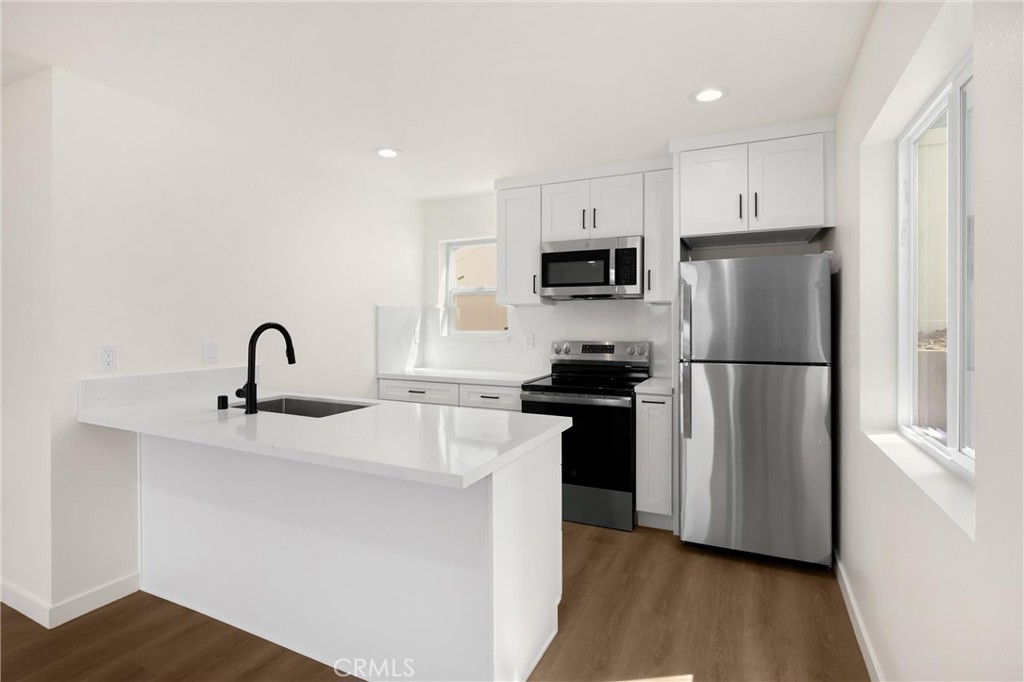 102 E Avenida San Gabriel, San Clemente CA 92672 - photo 10