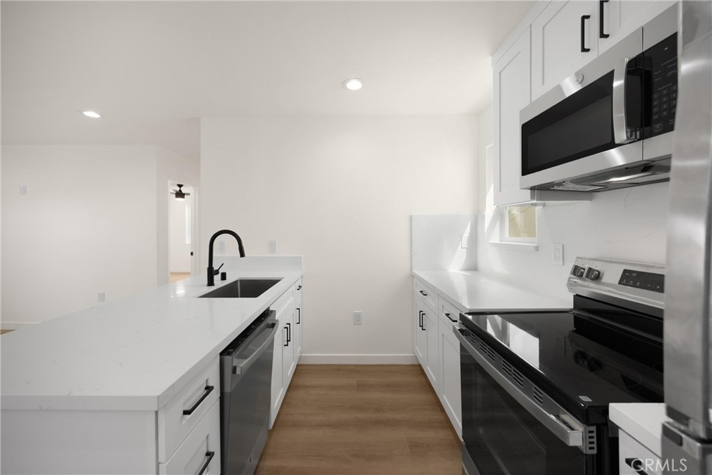 102 E Avenida San Gabriel, San Clemente CA 92672 - photo 11