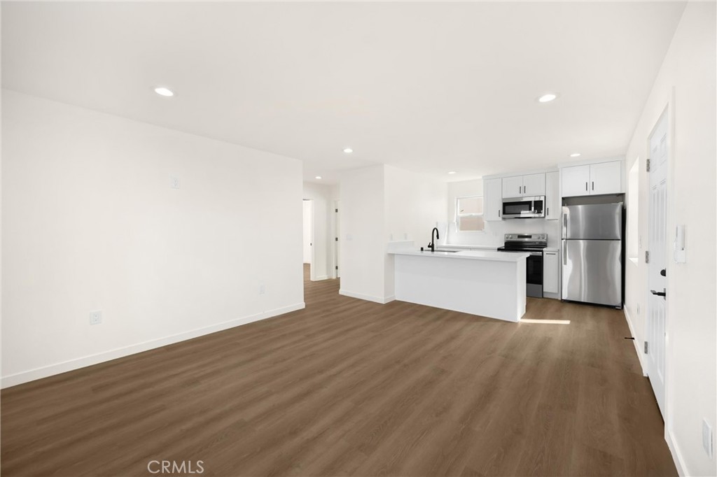 102 E Avenida San Gabriel, San Clemente CA 92672 - photo 12