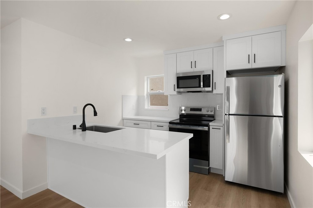 102 E Avenida San Gabriel, San Clemente CA 92672 - photo 27