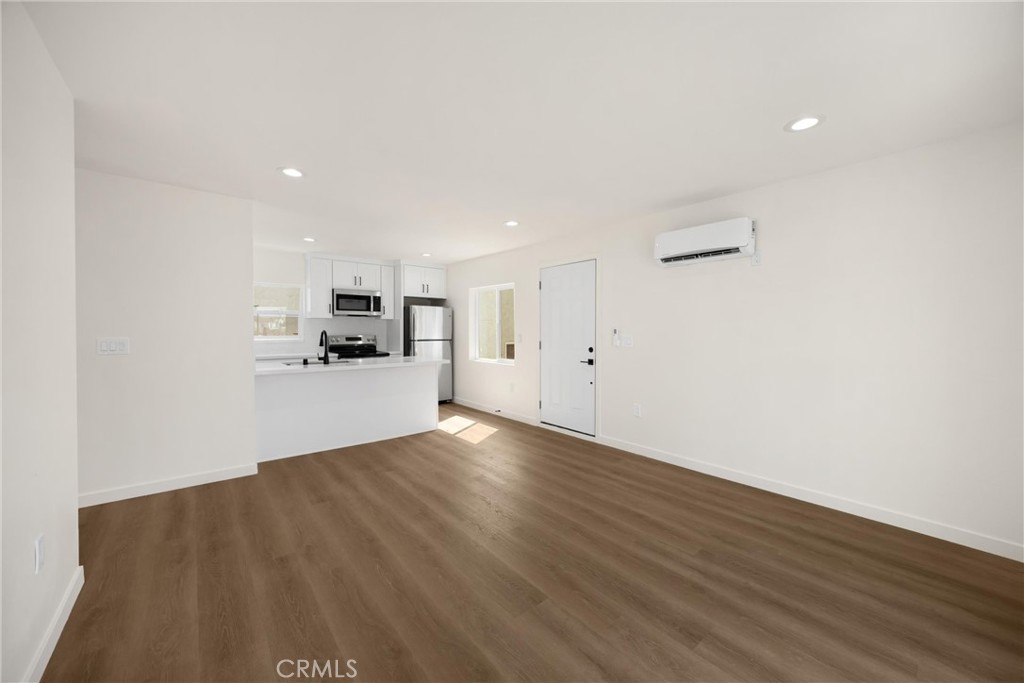 102 E Avenida San Gabriel, San Clemente CA 92672 - photo 33