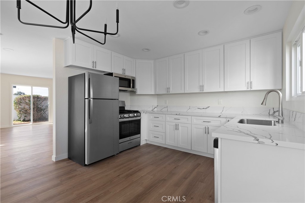 102 E Avenida San Gabriel, San Clemente CA 92672 - photo 47