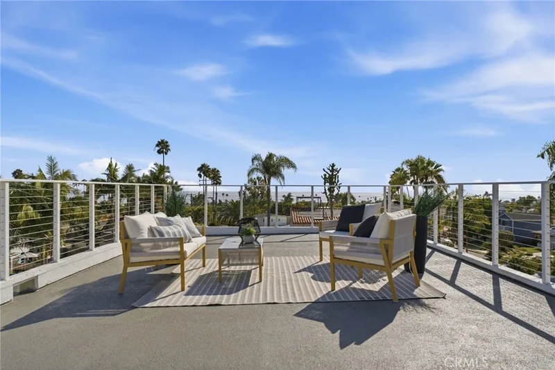 103 W Avenida Santiago, San Clemente