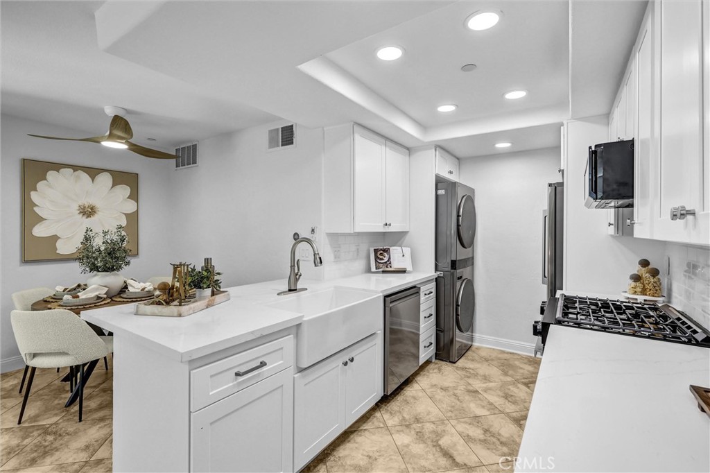 1042 Calle Del Cerro 203, San Clemente CA 92672 - photo 5
