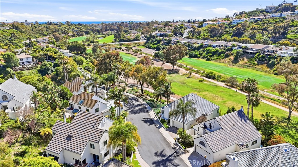 Golf Course Views with Walking Trails and Beach Nearby - 106 Avenida Mesita, San Clemente CA 92673 - photo 2