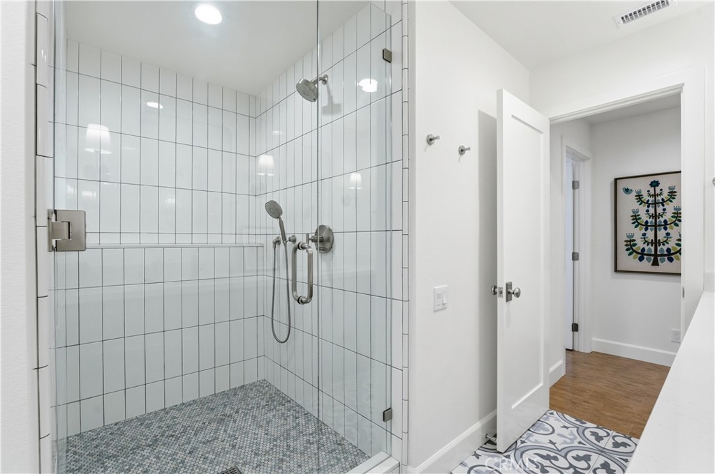 Immense walkin shower with dual shower heads in upstairs jacknjill bathroom - 106 Avenida Mesita, San Clemente CA 92673 - photo 31